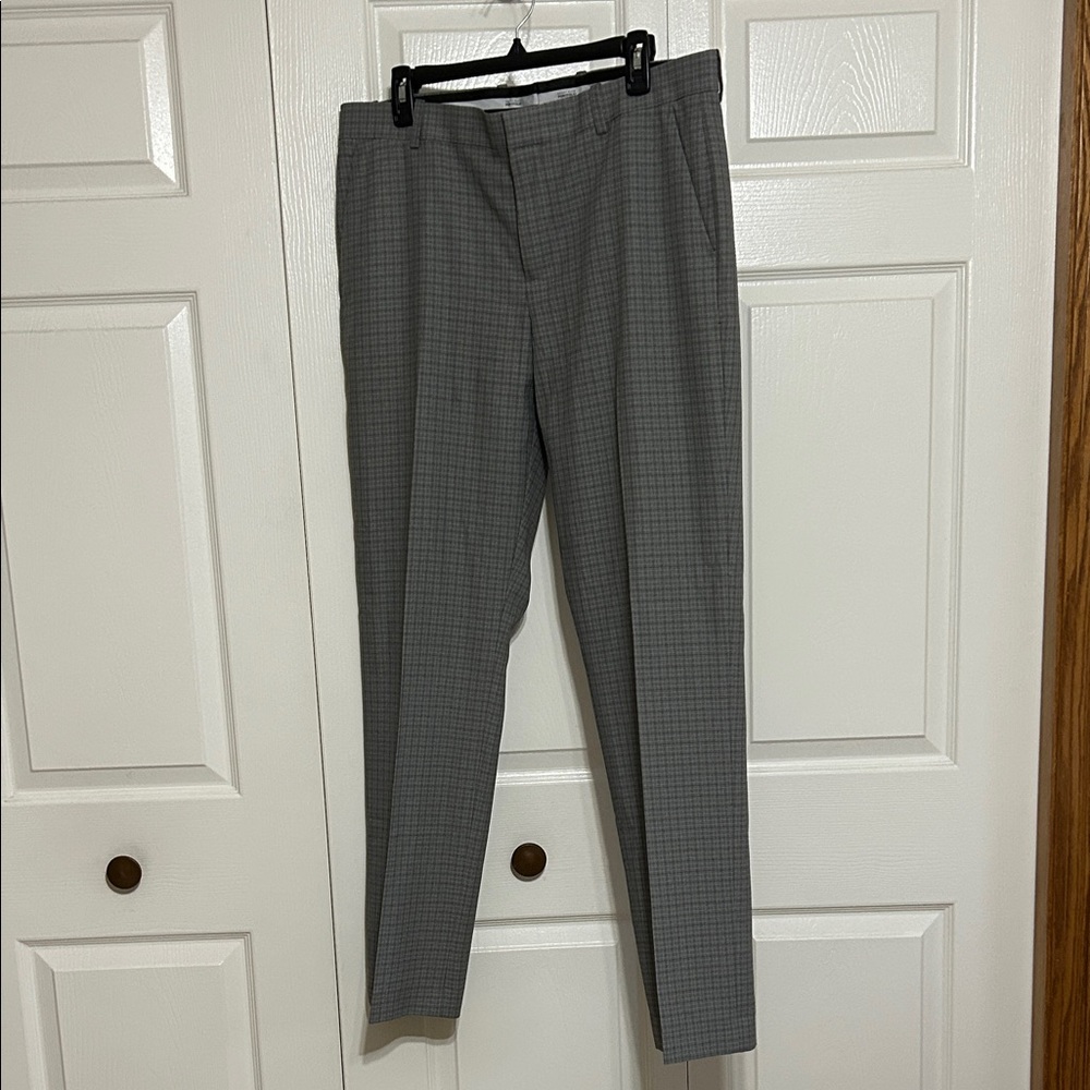 Perry Ellis Gray Checkered Dress Pants